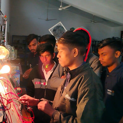 Industrial-Electrician-3