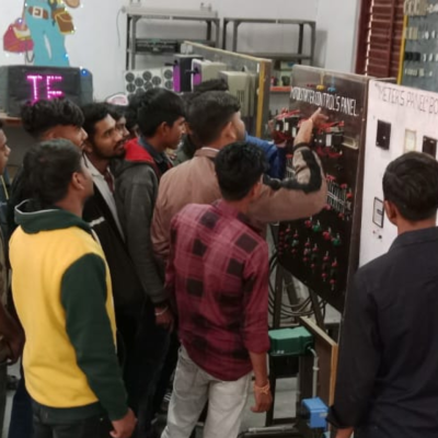 Industrial-Electrician-5